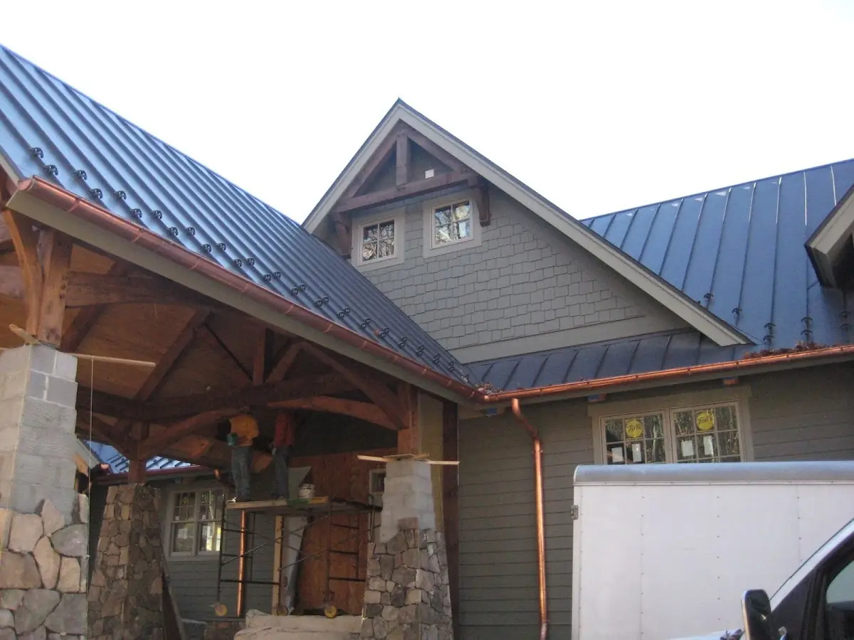 Craftsman Roofing team delivering quality roofing work in Country Roads